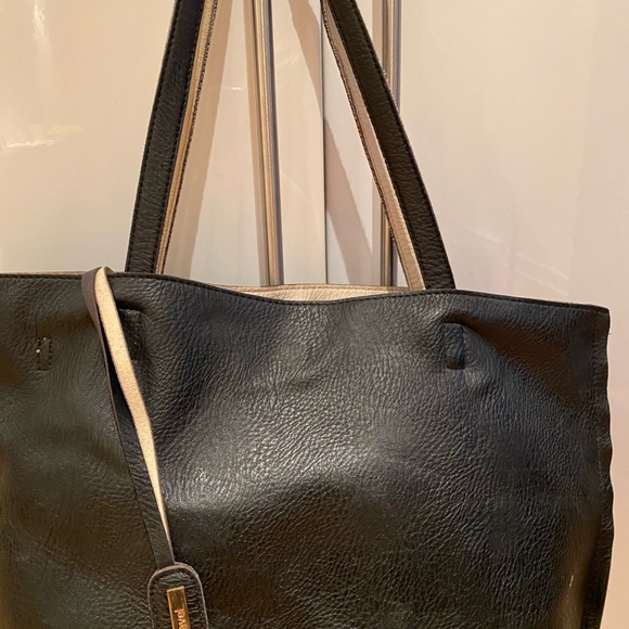 Urban Outfitters Black Tote Bag, perfect for school or work. - Picture 4 of 7